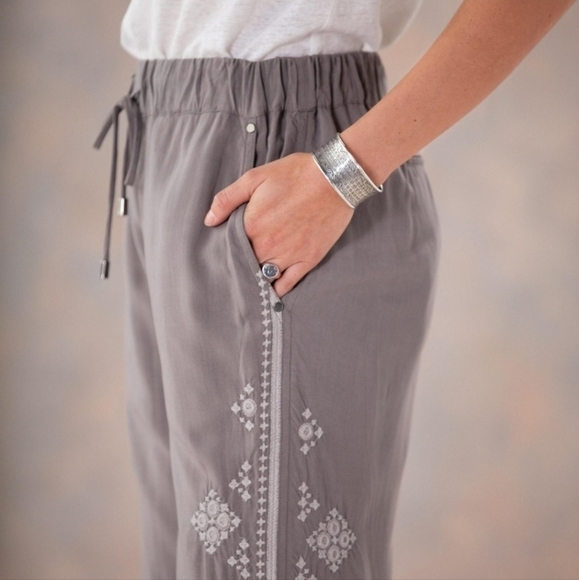 Sundance Wide Leg High Waist Drawstring Embroidered Pants Brown Size XL - Picture 3 of 15